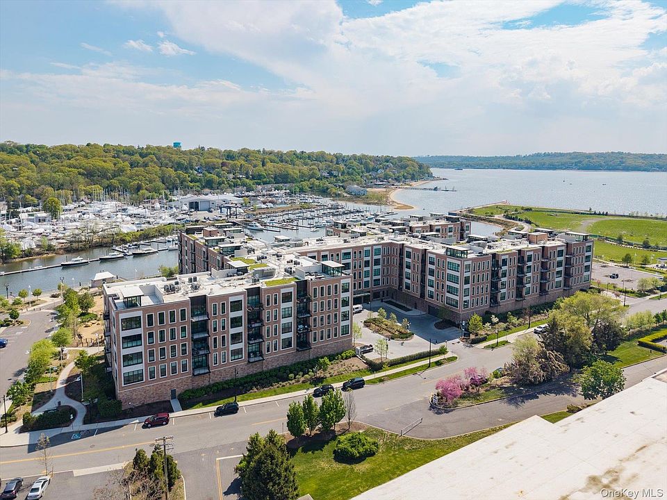 1st image of 100 Garvies Point Road #1042