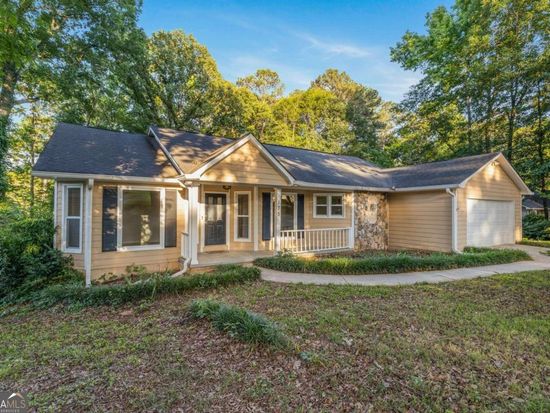 175 Jans Mdws, Stockbridge, GA 30281