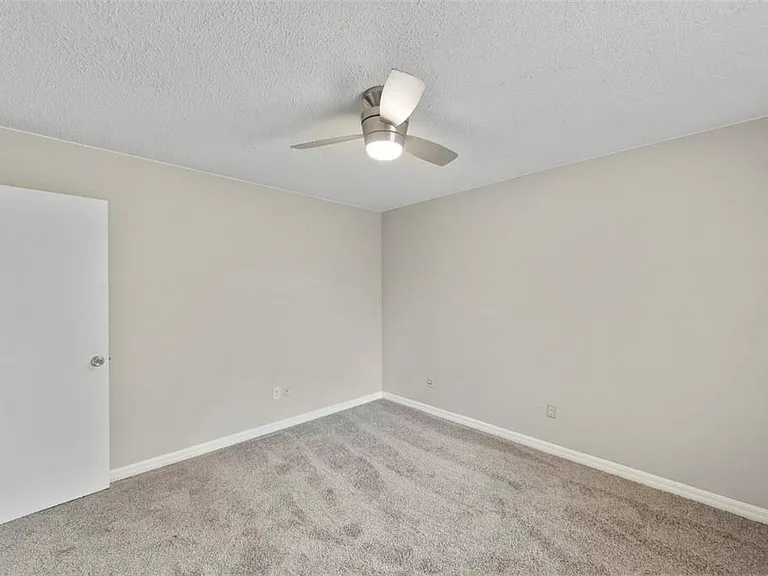 8124 Omaha Cir — Photo 25