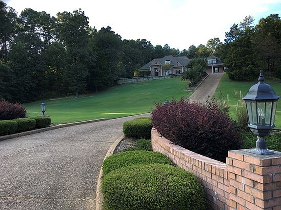 2nd image of 505 Woodland Hills Dr