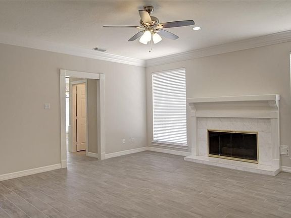 4th image of 20507 Chapel Glen Ct