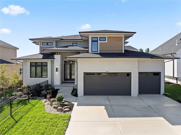 12311 W 183rd St, Overland Park, KS 66013