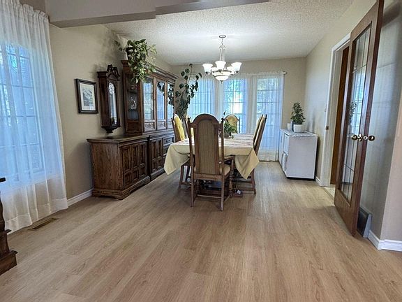 4th image of 4804 45th St