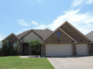 2919 S Shepherds Gln, Wichita Falls, TX 76308