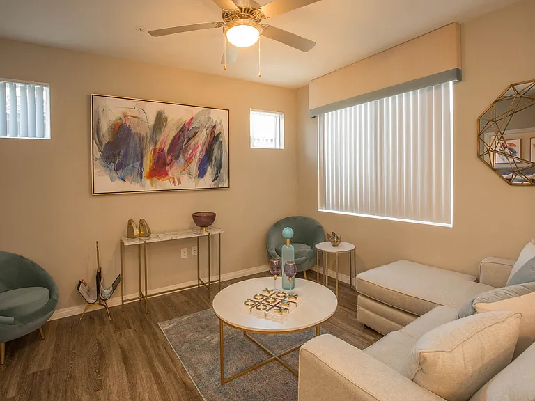 A3 761 SQFT 1 Bed 1 Bath