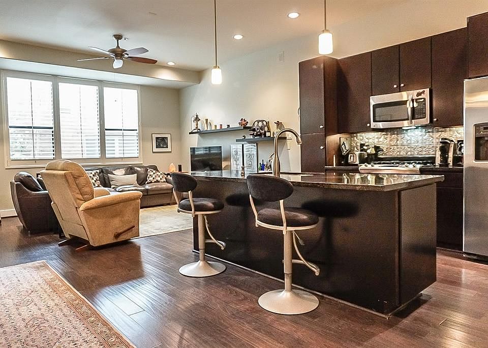 1st image of 510 Lovett Blvd #316