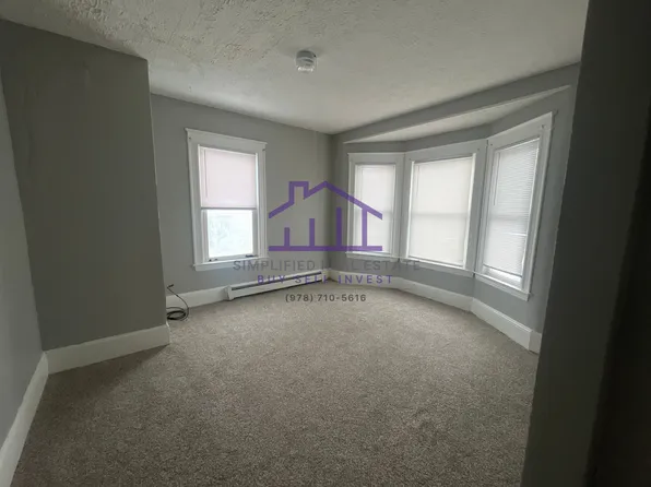 175 Pine St #5, Lewiston, ME 04240