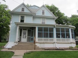 212 N 7th St, Tarkio, MO 64491