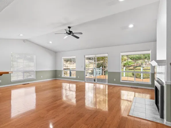 13284 Thistle Loop, Penn Valley, CA 95946