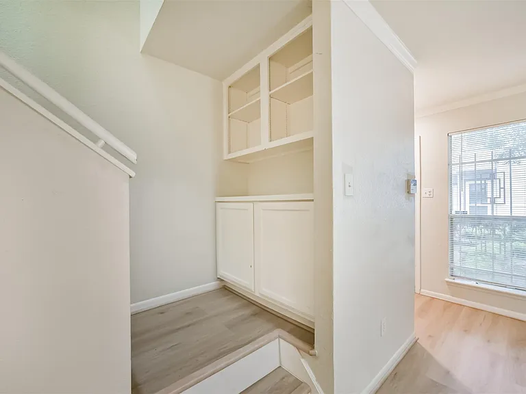 5917 Fairdale Ln #10 — Photo 14