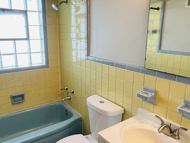 1238 Purdue Ave — Photo 19