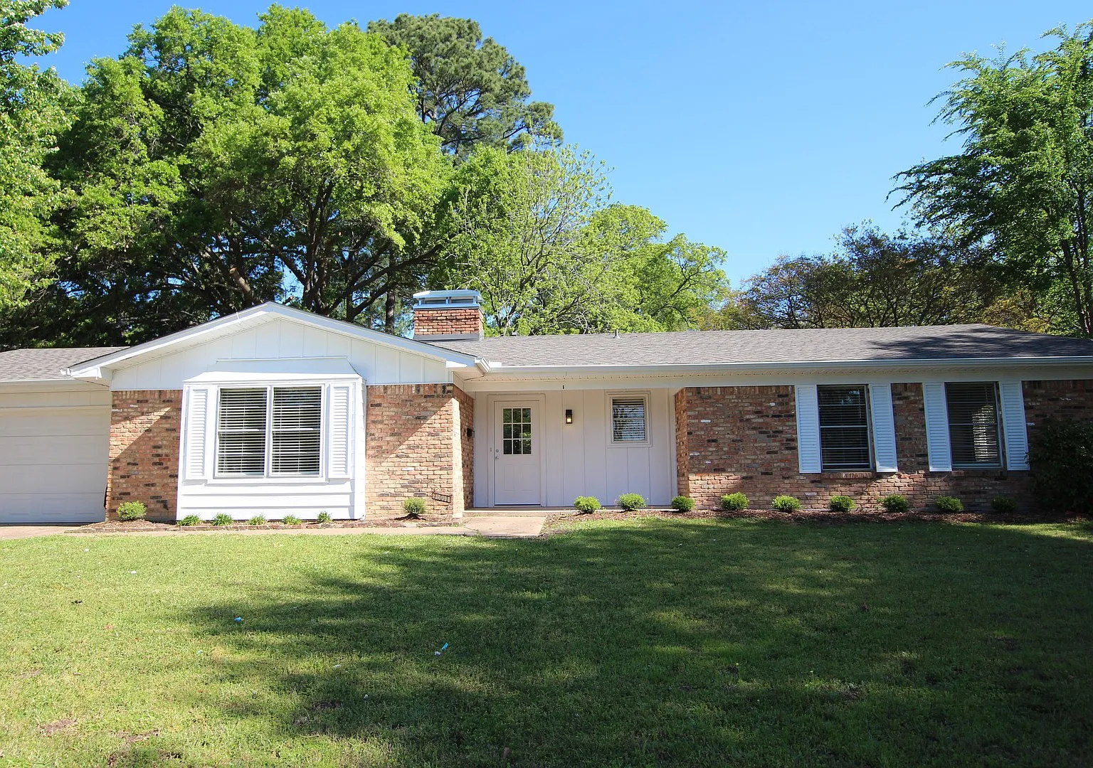 Lease Takeover Opportunity Available! Updated 3 Bedroom, 2 Bath Home in Tyler — Photo 1