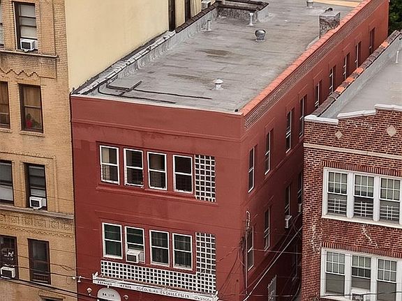 2nd image of 3277 Parkside Place
