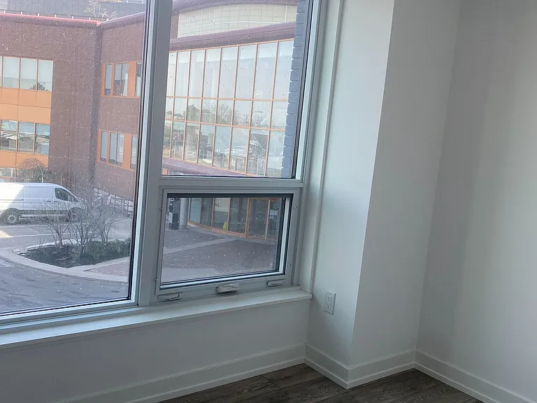 1100 Sheppard Ave N #231 — Photo 2