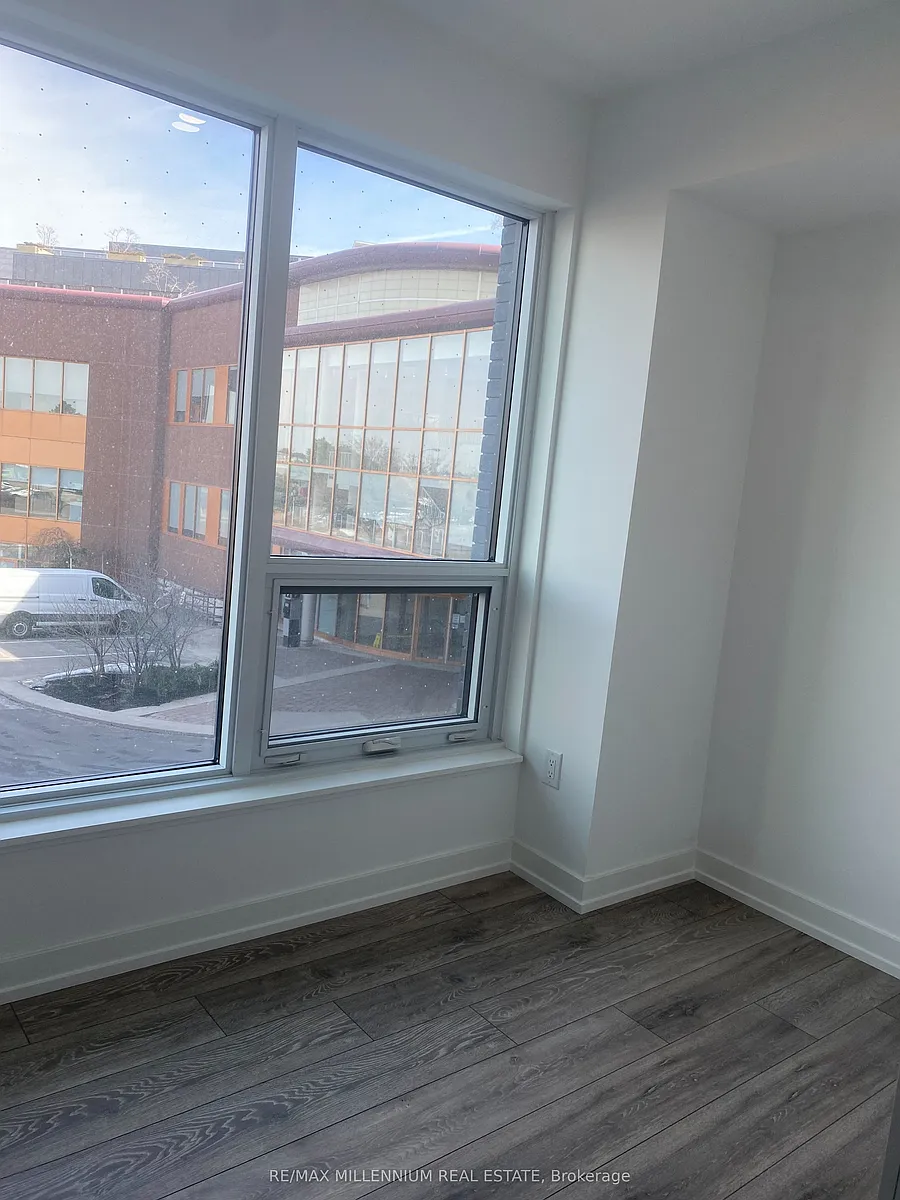 Building Photo - 1100 Sheppard Ave N #231