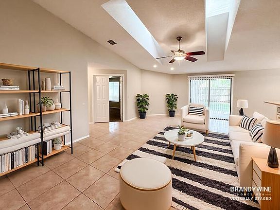 3rd image of 8554 Moss Pointe Trl S