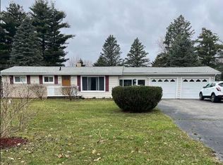 1216 Baldwin Rd, Lapeer, MI 48446