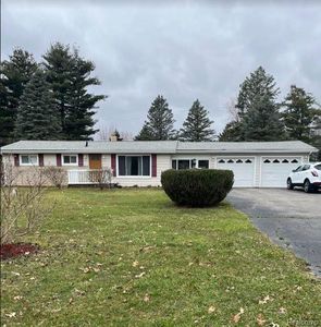 1216 Baldwin Rd, Lapeer, MI, 48446