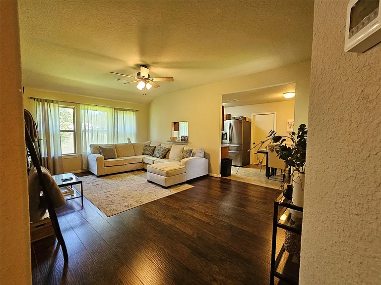 10761 Royal Terrell Dr — Photo 7