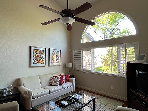 5th image of 10218 Birch Bluff Ln