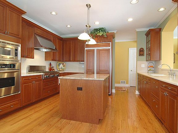 The Kitchen, a Chef's Delight