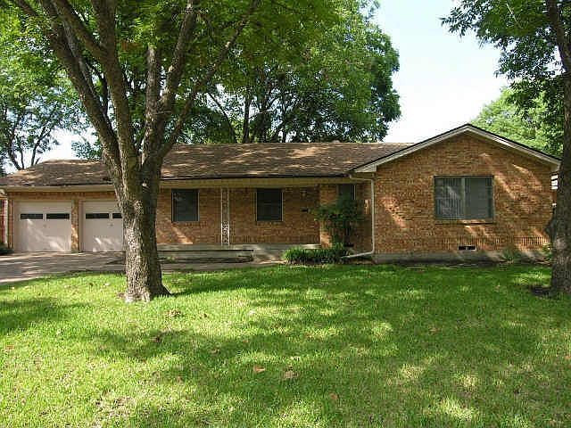 1st image of 2325 Mockingbird Ln