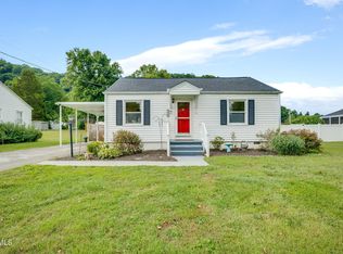 1018 Broad St, Elizabethton, TN 37643