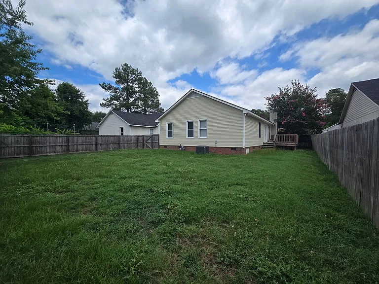 6338 Rhemish Dr — Photo 26
