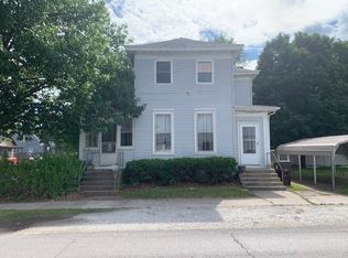 417 E 8th St, Beardstown, IL 62618