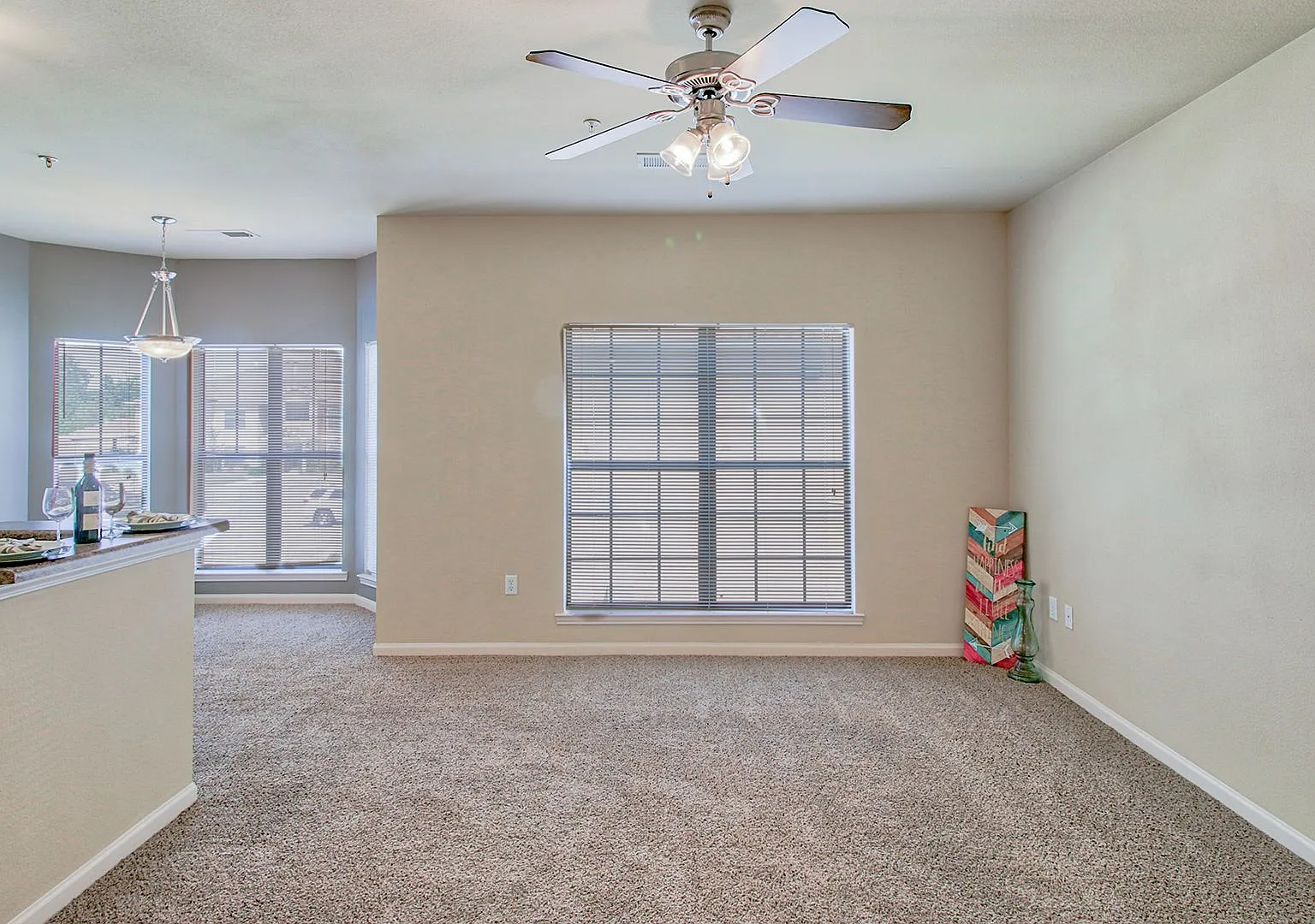 Vista Ridge Apartments — Photo 3