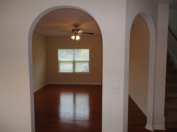 2nd image of 418 Mourning Dove Ct
