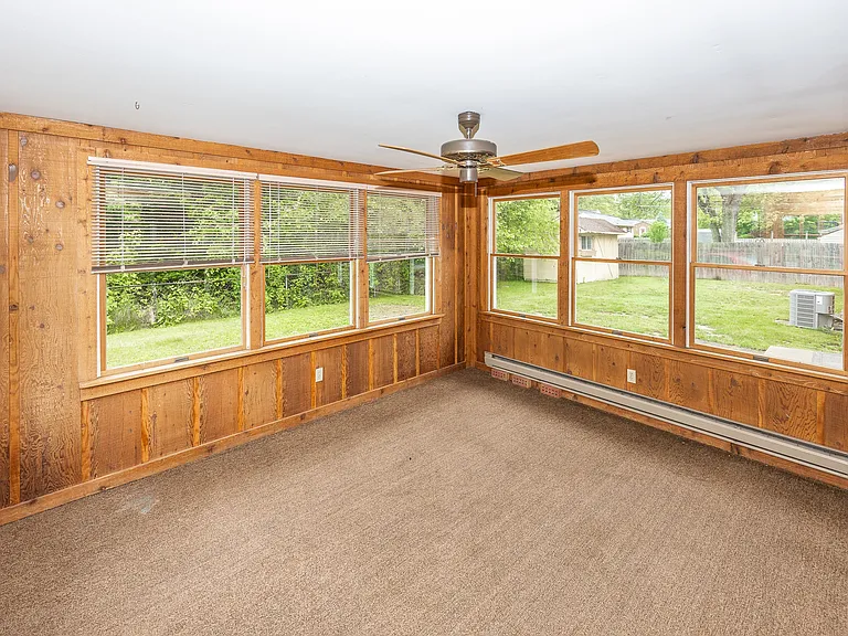 628 Ash Dr — Photo 19