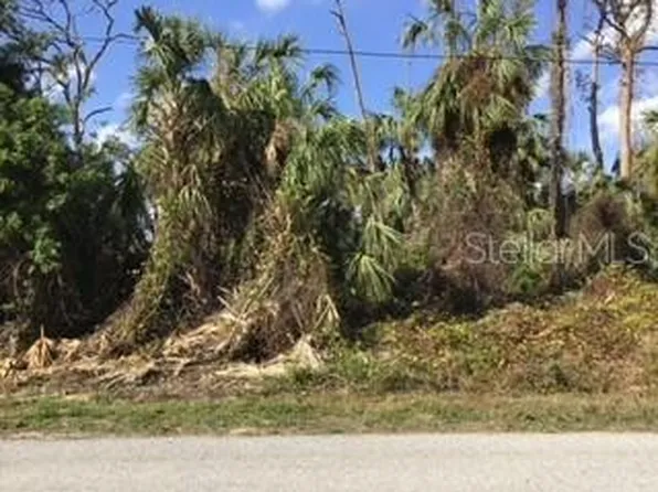 Jeannin Dr #13, North Pt, FL 34288