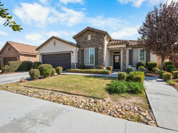 918 S Crumal Street, Visalia, CA 93292