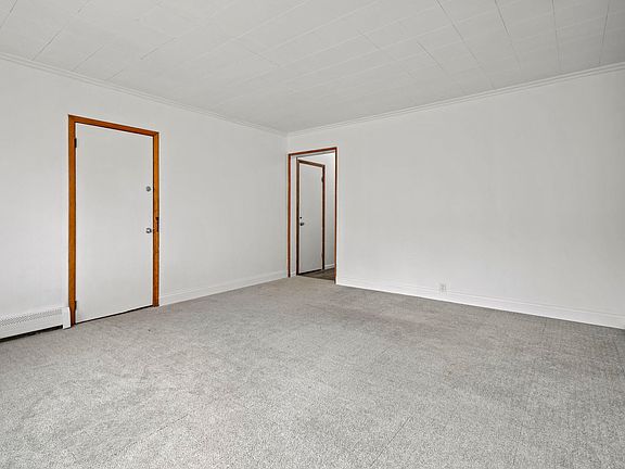 5th image of 1652 N Kedvale Ave
