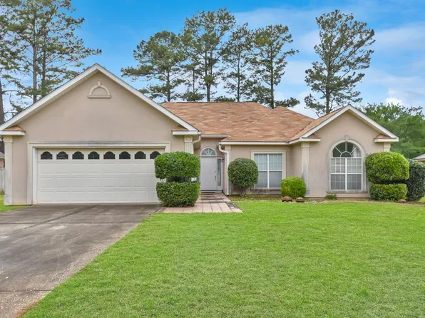 105 Dearborn Dr, Dothan, AL 36305