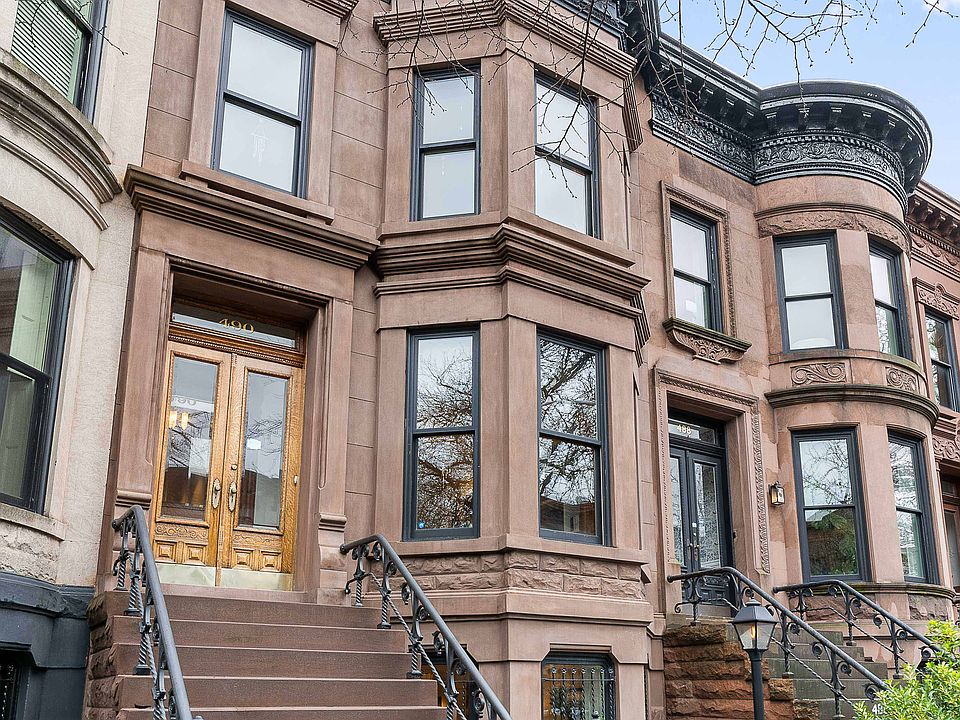1st image of 490 13th St #Townhouse N