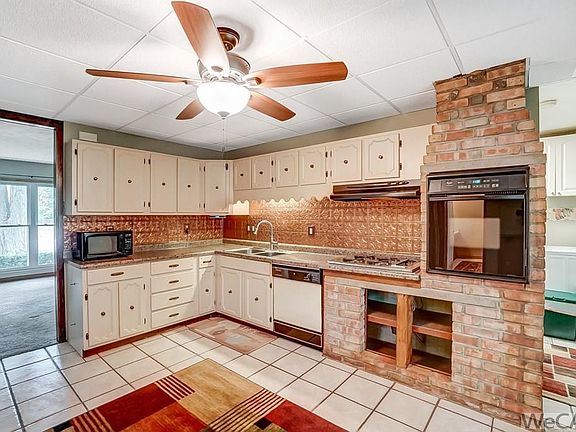 5th image of 709 Meadowbrook Dr