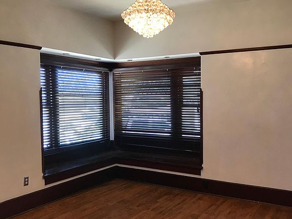 4th image of 2414 Island Ave
