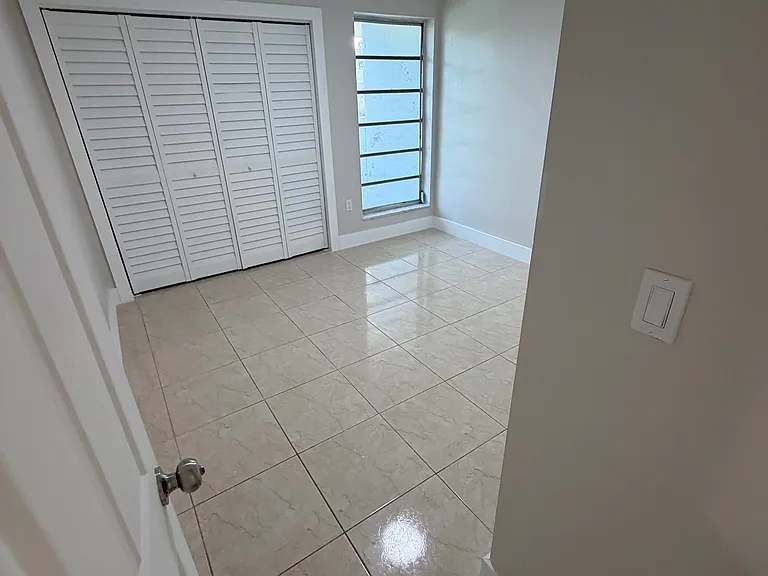 20450 SW 92nd Pl #20450 — Photo 14