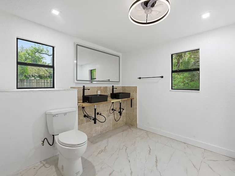 2529 Rainbow Dr — Photo 17