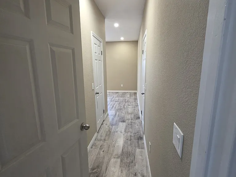 8173 Viburnum Ave — Photo 7
