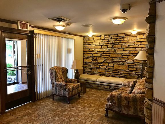 3rd image of 8000 W Foster Ln APT 401