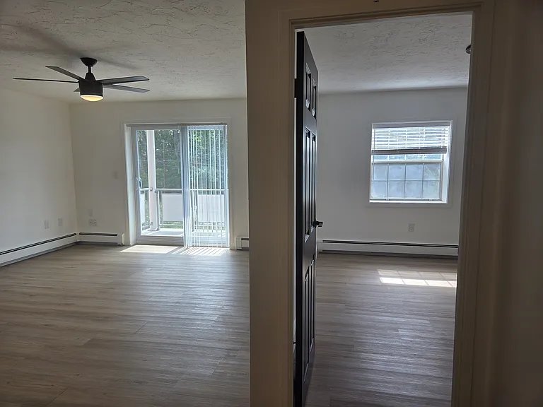 1000 Lexington Street — Photo 18