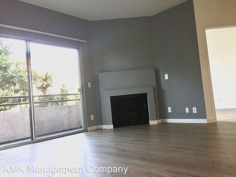 1st image of 1234 N Las Palmas Ave #105