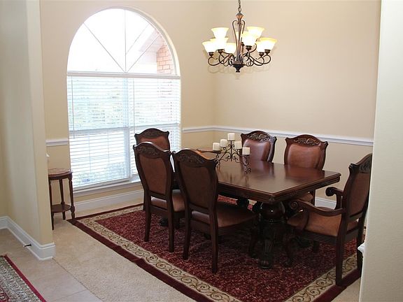 4th image of 4390 Essex Terrace Cir