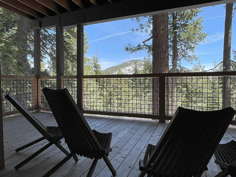 13049 Hillside Dr — Photo 35