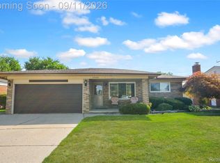 34440 Amsterdam Dr, Sterling Heights, MI 48312