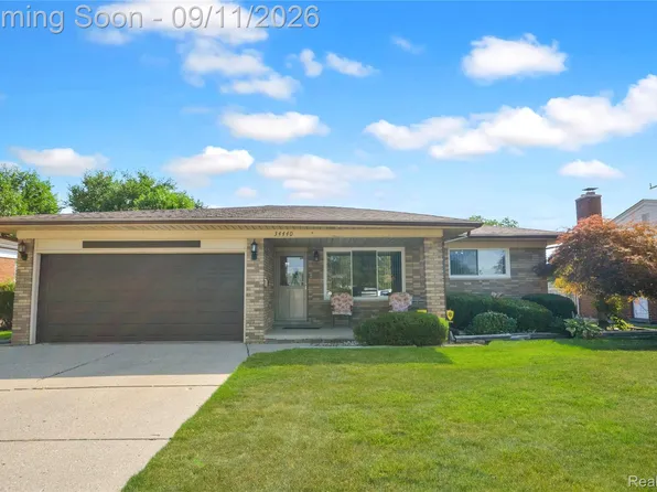 34440 Amsterdam Dr, Sterling Heights, MI 48312
