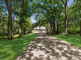 7 Mallard Ln, North Oaks, MN 55127